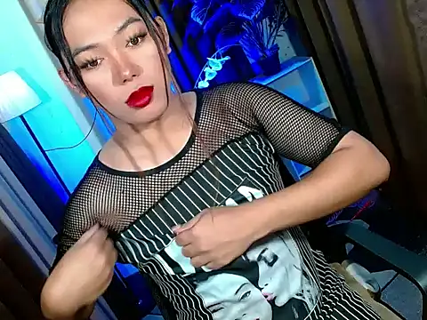 Snapshot of bigfattycocksonya27 chatting on 01-10-26, 11:12 bigfattycocksonya27 online show from 01-10-26, 11:12