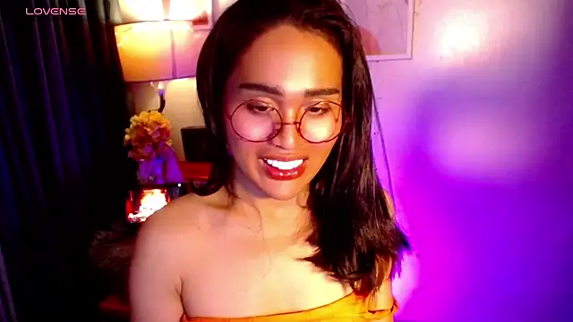 urmidnightcravingsxx online show from 07-18-26, 09:07