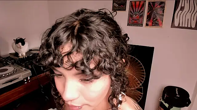 Nati     online show from 02-13-26, 02:35