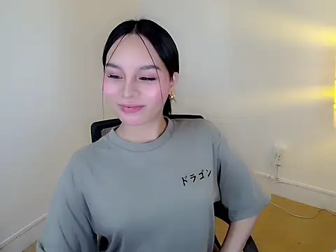 holly tabby online show from 01-12-26, 10:37