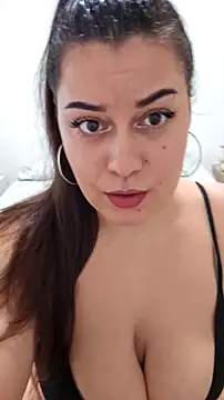 Larissa4U online show from 10-24-25, 12:56