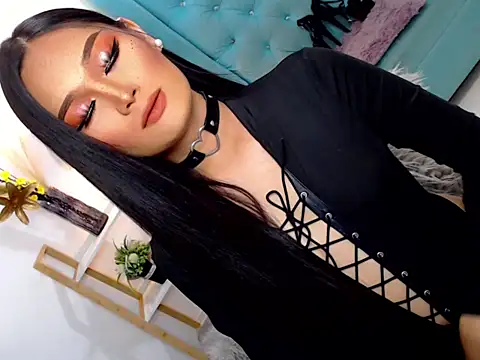 Snapshot of Cleofex chatting on 11-20-25, 11:48 Cleofex online show from 11-20-25, 11:48