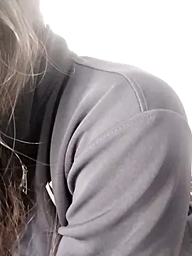 Snapshot of babychill09 chatting on 11-29-25, 07:33 babychill09 online show from 11-29-25, 07:33