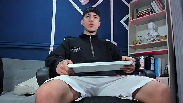 etham wolf  online show from 11-18-25, 12:31