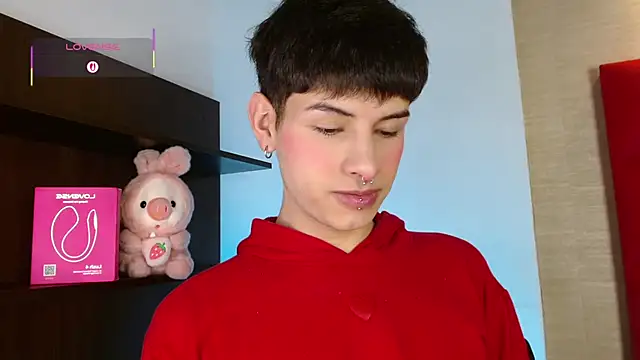 Ezra Storm online show from 11-18-25, 05:12