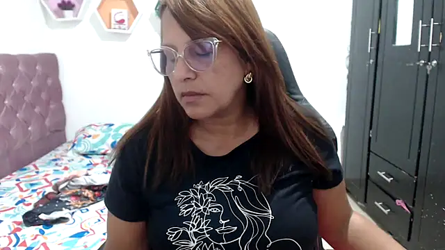 cristydirtyhot online show from 11-26-25, 07:04