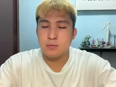 Snapshot of lovely_jay chatting on 07-06-26, 02:47 lovely jay online show from 07-06-26, 02:47