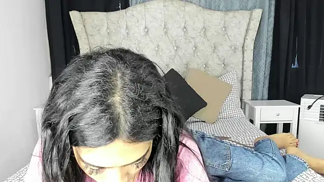 aleja spearsx online show from 04-28-26, 11:59