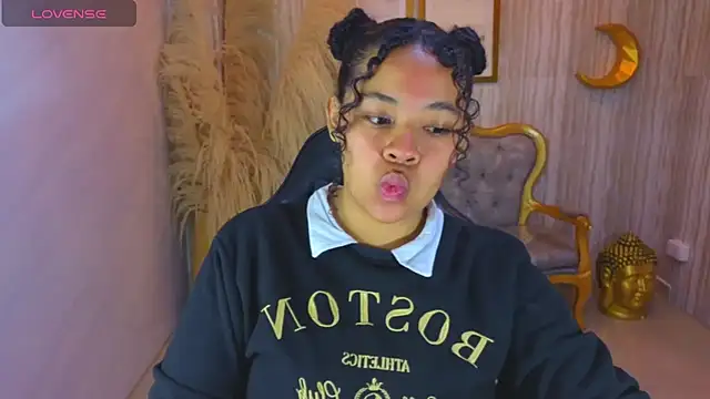 Snapshot of risada_temptation_s chatting on 10-25-25, 03:14 risada temptation s online show from 10-25-25, 03:14