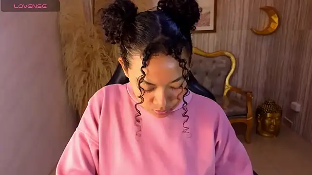 Snapshot of risada_temptation_s chatting on 11-06-25, 02:56 risada temptation s online show from 11-06-25, 02:56