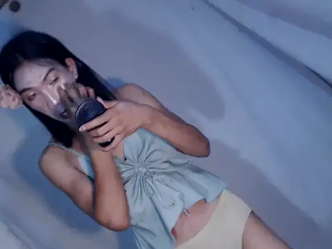 xyourdreamtrans online show from 12-22-25, 02:52