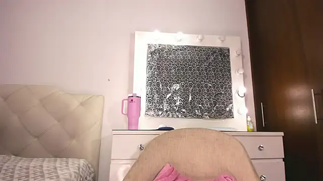 Snapshot of lina_quinn chatting on 07-02-26, 03:23 lina quinn online show from 07-02-26, 03:23
