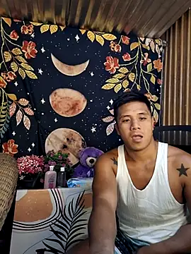 Snapshot of mr_dave chatting on 12-23-25, 12:52 mr dave online show from 12-23-25, 12:52