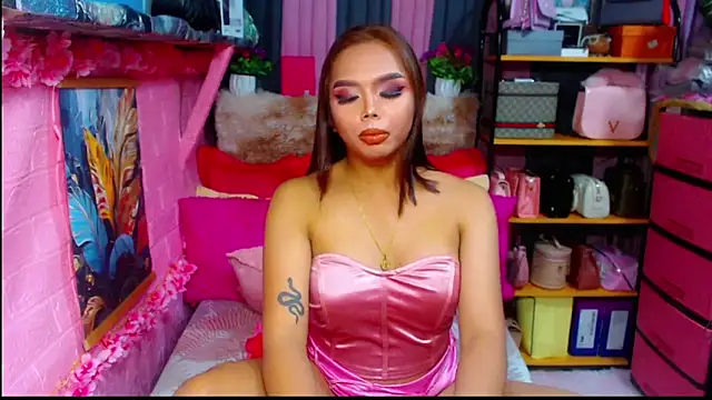 MoniqueCeleste online show from 10-12-25, 05:56