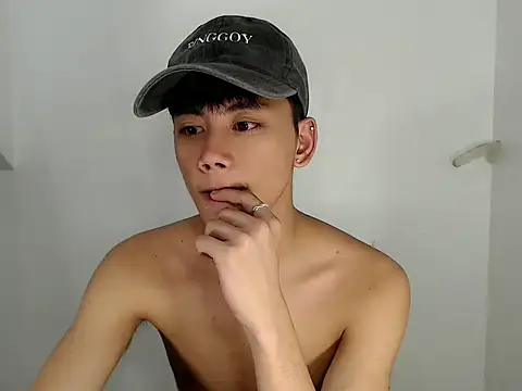 Snapshot of ynotyu chatting on 02-02-26, 10:30 ynotyu online show from 02-02-26, 10:30