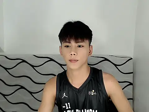 Snapshot of ynotyu chatting on 06-21-26, 06:54 ynotyu online show from 06-21-26, 06:54