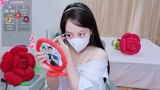 Snapshot of -MinaYoung- chatting on 11-22-25, 08:46 -MinaYoung- online show from 11-22-25, 08:46