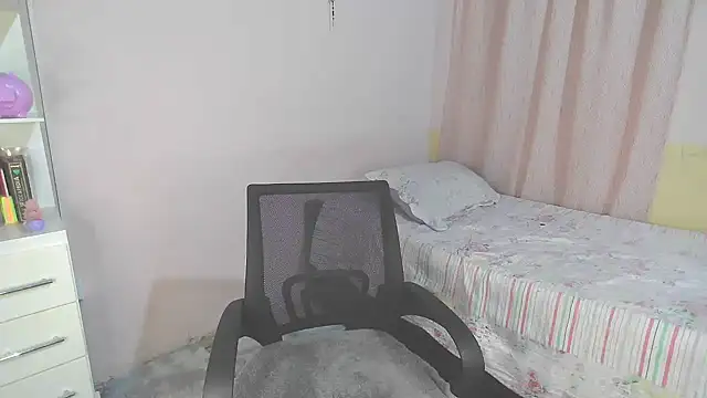 im miauhg online show from 07-23-26, 07:06