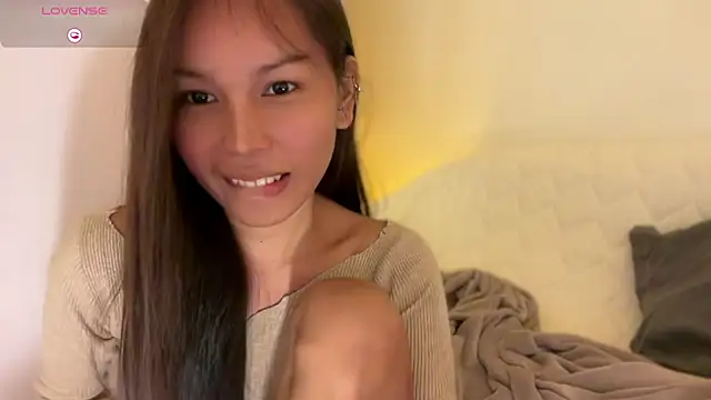 Snapshot of _sexyanne69_ chatting on 03-16-26, 05:28 sexyanne69 online show from 03-16-26, 05:28