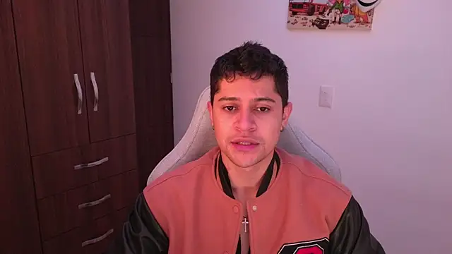 domsantiago  online show from 11-10-25, 12:20