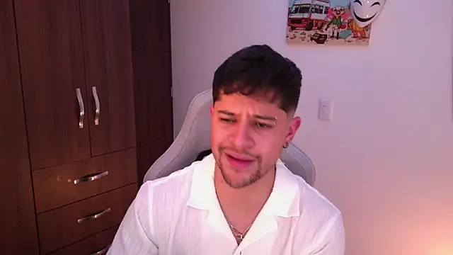 domsantiago  online show from 11-28-25, 03:09