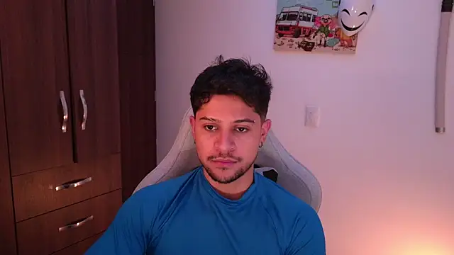 Snapshot of domsantiago_ chatting on 12-18-25, 02:39 domsantiago online show from 12-18-25, 02:39