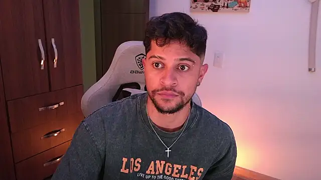 Snapshot of domsantiago_ chatting on 02-03-26, 03:15 domsantiago online show from 02-03-26, 03:15