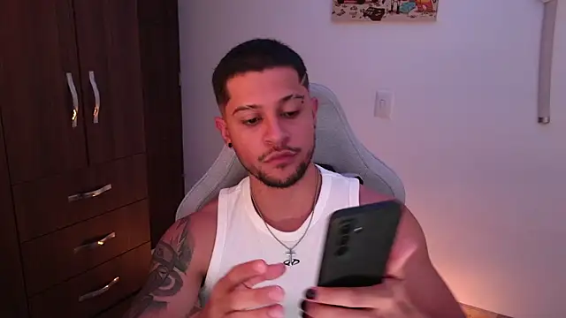 Snapshot of domsantiago_ chatting on 02-12-26, 03:34 domsantiago online show from 02-12-26, 03:34