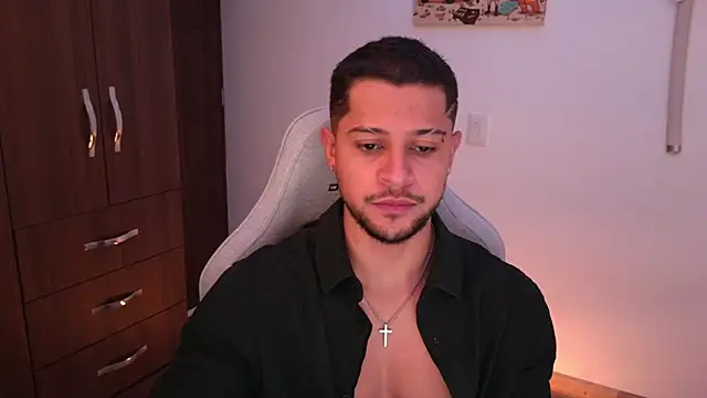 Snapshot of domsantiago_ chatting on 02-15-26, 03:58 domsantiago online show from 02-15-26, 03:58