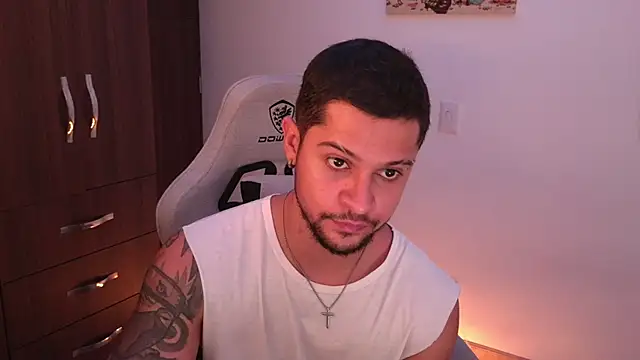 Snapshot of domsantiago_ chatting on 02-27-26, 03:28 domsantiago online show from 02-27-26, 03:28