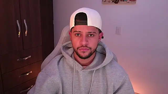 Snapshot of domsantiago_ chatting on 03-03-26, 03:45 domsantiago online show from 03-03-26, 03:45