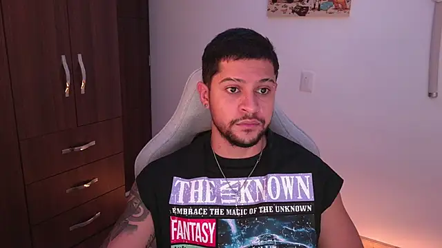 Snapshot of domsantiago_ chatting on 03-07-26, 02:52 domsantiago online show from 03-07-26, 02:52