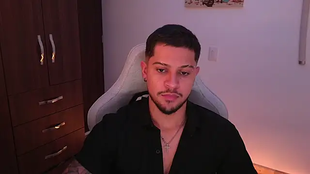 Snapshot of domsantiago_ chatting on 03-10-26, 04:06 domsantiago online show from 03-10-26, 04:06