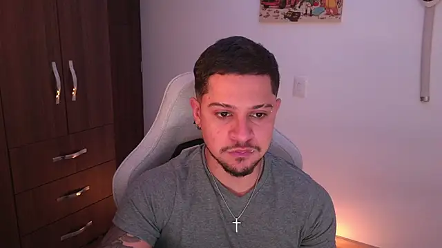 Snapshot of domsantiago_ chatting on 03-12-26, 02:18 domsantiago online show from 03-12-26, 02:18