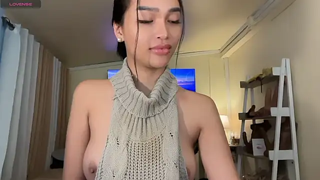 Snapshot of _agatha143_ chatting on 06-09-26, 02:23 agatha143 online show from 06-09-26, 02:23