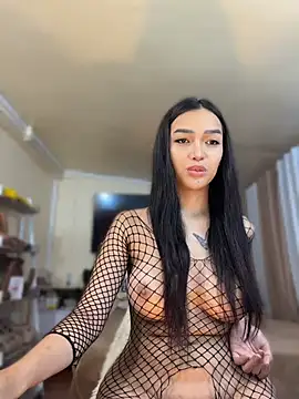 Snapshot of _agatha143_ chatting on 06-21-26, 02:03 agatha143 online show from 06-21-26, 02:03