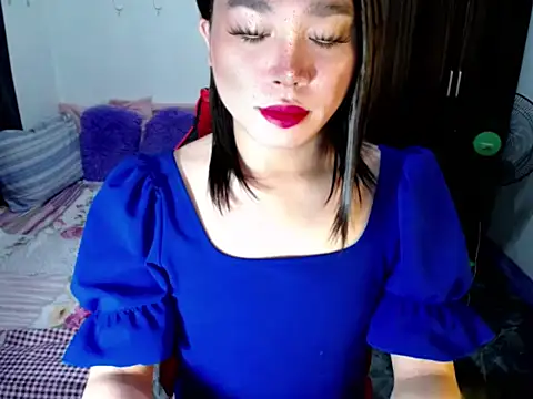 Urassiansweetcummer online show from 09-20-25, 01:39