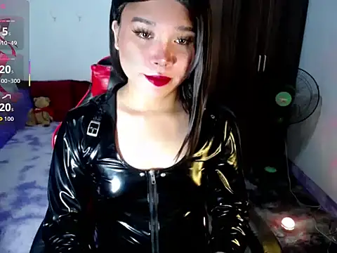 Snapshot of Urassiansweetcummer chatting on 07-21-26, 12:29 Urassiansweetcummer online show from 07-21-26, 12:29