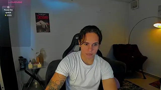 Snapshot of Maximiliano_scoott__ chatting on 02-21-26, 09:27 Maximiliano scoott online show from 02-21-26, 09:27