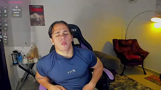 Snapshot of Maximiliano_scoott__ chatting on 02-27-26, 10:32 Maximiliano scoott online show from 02-27-26, 10:32