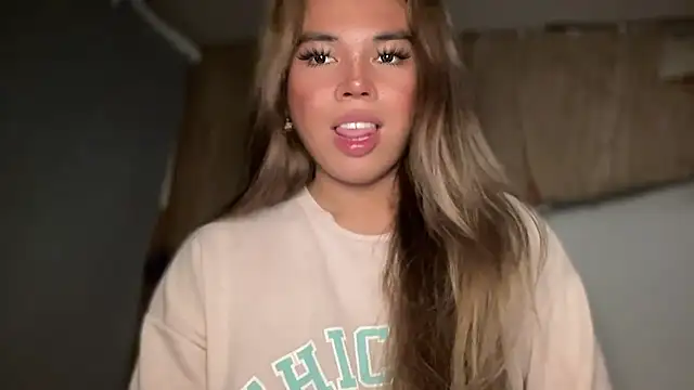 Snapshot of goddessofalltime chatting on 09-10-25, 02:11 goddessofalltime online show from 09-10-25, 02:11