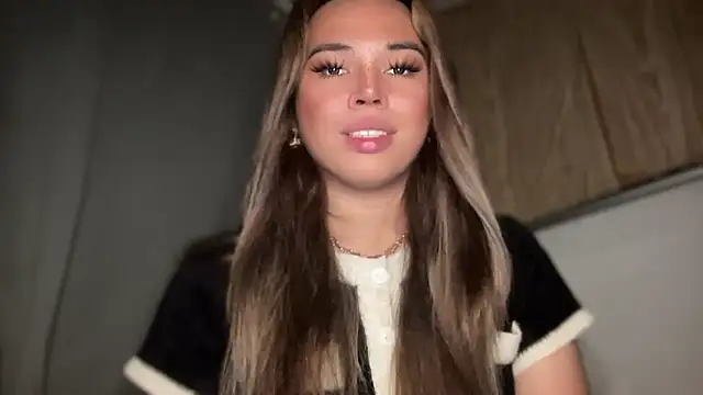 Snapshot of goddessofalltime chatting on 10-11-25, 06:39 goddessofalltime online show from 10-11-25, 06:39