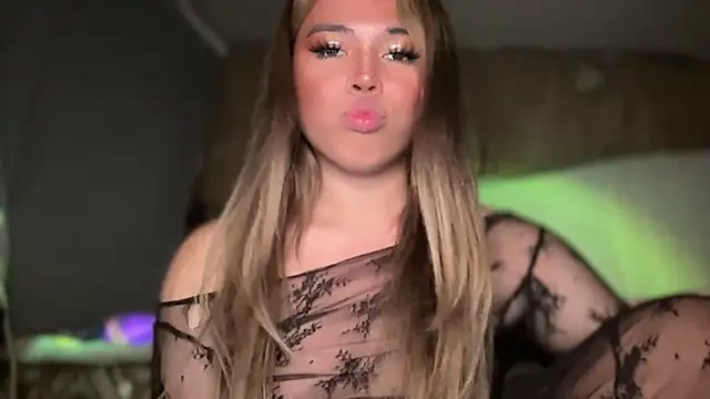 Snapshot of goddessofalltime chatting on 10-27-25, 04:55 goddessofalltime online show from 10-27-25, 04:55