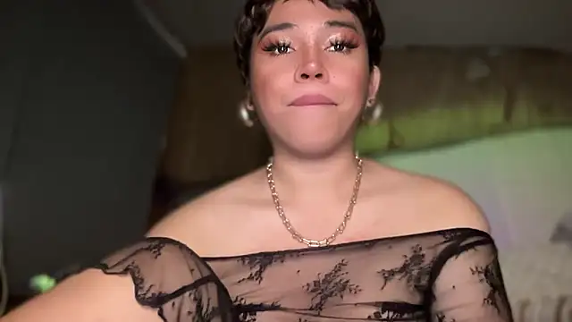 Snapshot of goddessofalltime chatting on 10-29-25, 12:02 goddessofalltime online show from 10-29-25, 12:02