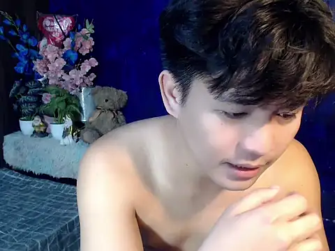 Snapshot of Albertx_Destroyer69 chatting on 03-12-26, 12:17 Albertx Destroyer69 online show from 03-12-26, 12:17