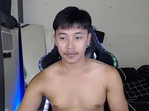 Snapshot of alexsuckable01 chatting on 09-20-25, 05:47 alexsuckable01 online show from 09-20-25, 05:47