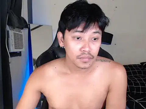 Snapshot of alexsuckable01 chatting on 10-22-25, 08:58 alexsuckable01 online show from 10-22-25, 08:58