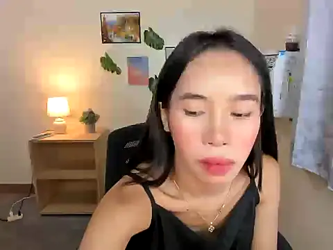 Snapshot of Shindoll chatting on 09-30-25, 11:37 Shindoll online show from 09-30-25, 11:37
