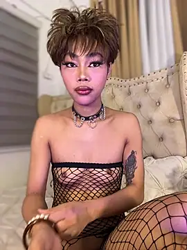 Innocent yanixx69 online show from 07-18-26, 08:34