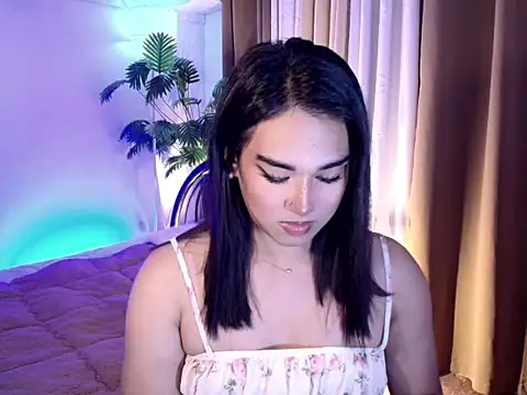 Snapshot of magnificent_kitana chatting on 04-19-26, 09:28 magnificent kitana online show from 04-19-26, 09:28